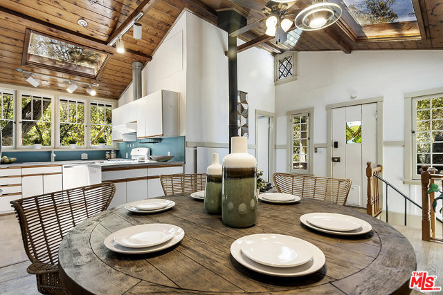 3 Bed Home for Sale in Topanga, California