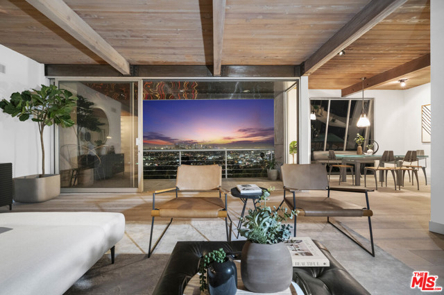 2 Bed Home for Sale in Los Angeles, California