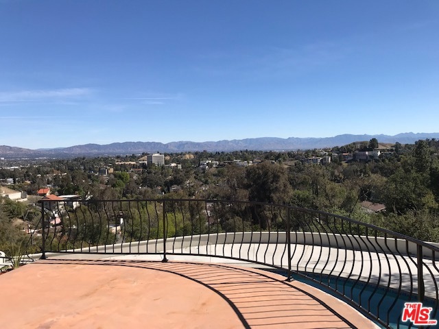 Photo of 5026 MEDINA Road, Woodland Hills, CA 91364