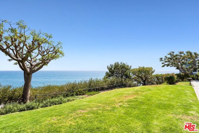 2 Bed Home for Sale in Pacific Palisades, California