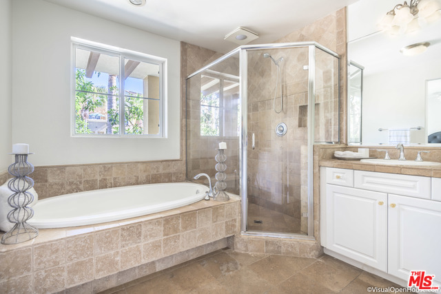 2 Bed Home for Sale in Playa Vista, California