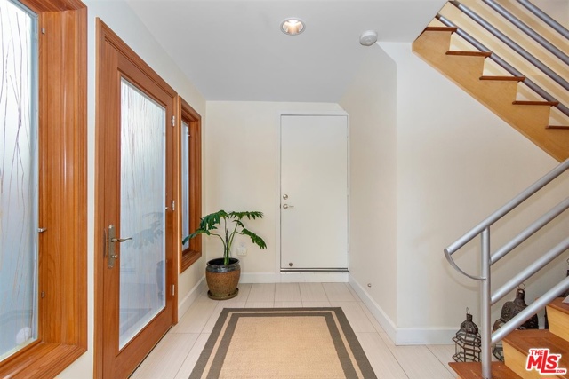 3 Bed Home for Sale in Playa del Rey, California