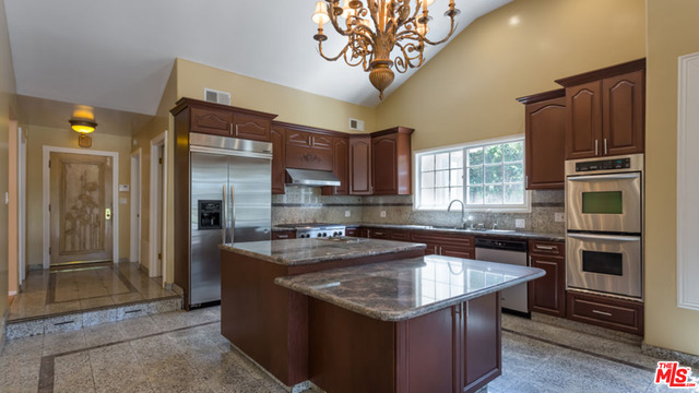5 Bed Home for Sale in Encino, California