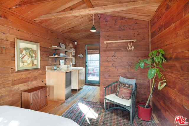 2 Bed Home for Sale in Los Angeles, California