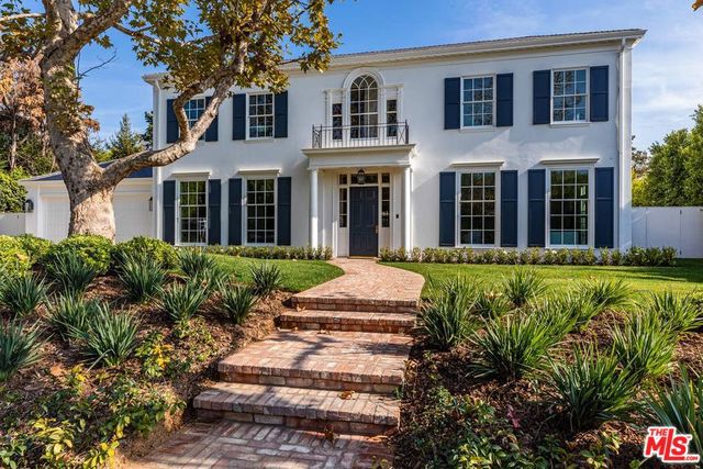 Photo of 1460 AMALFI Drive, Pacific Palisades, CA 90272