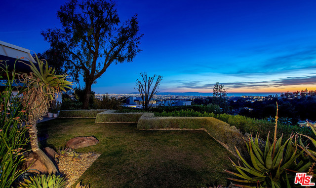 3 Bed Home for Sale in Los Angeles, California