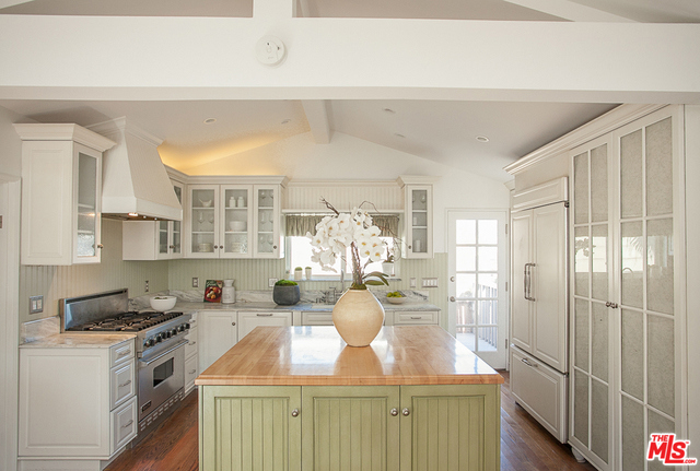1923 ROCKEFELLER Lane, Redondo Beach, California 90278, 2 Bedrooms Bedrooms, ,2 BathroomsBathrooms,Residential,Sold,ROCKEFELLER,18396612