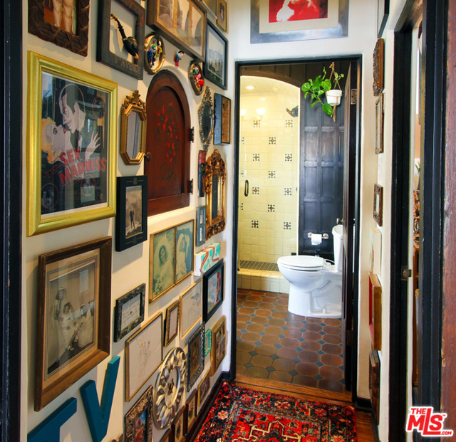 1 Bed Home for Sale in Los Angeles, California