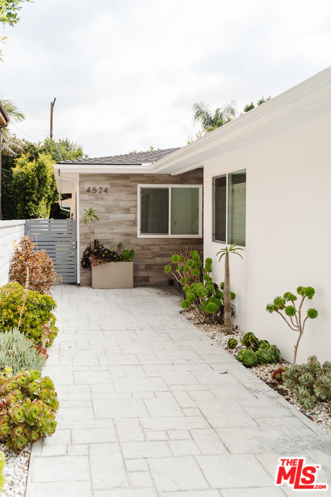 4 Bed Home for Sale in Sherman Oaks, California