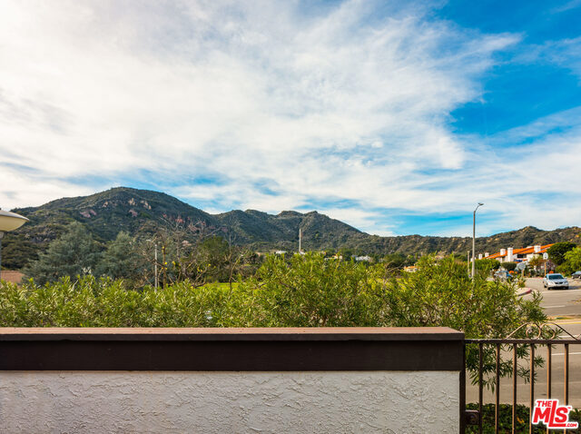 2 Bed Home for Sale in Pacific Palisades, California