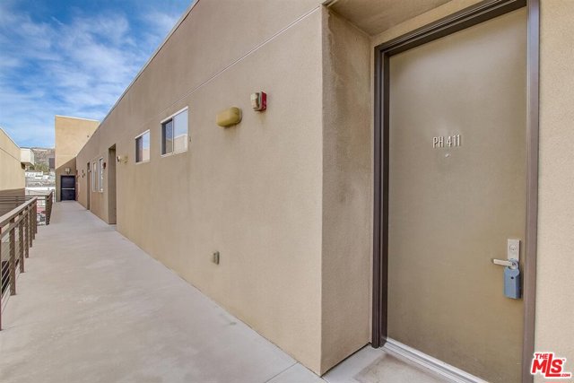 2 Bed Home for Sale in Los Angeles, California