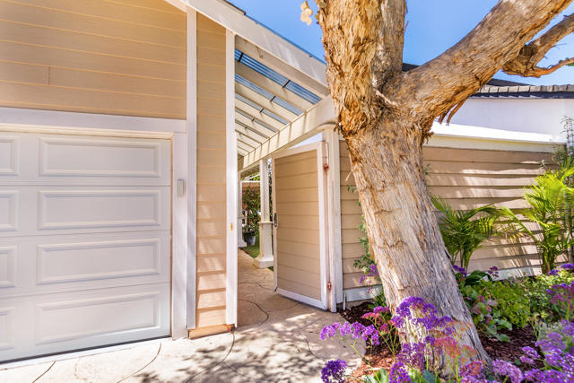 2 Bed Home for Sale in Agoura Hills, California