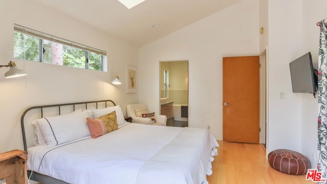 4 Bed Home for Sale in Venice, California