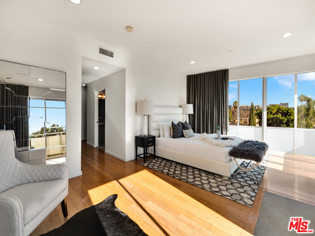 2 Bed Home for Sale in West Hollywood, California
