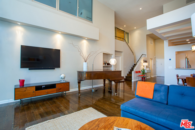 3 Bed Home for Sale in Los Angeles, California