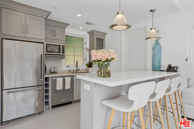 5 Bed Home for Sale in Beverly Hills, California