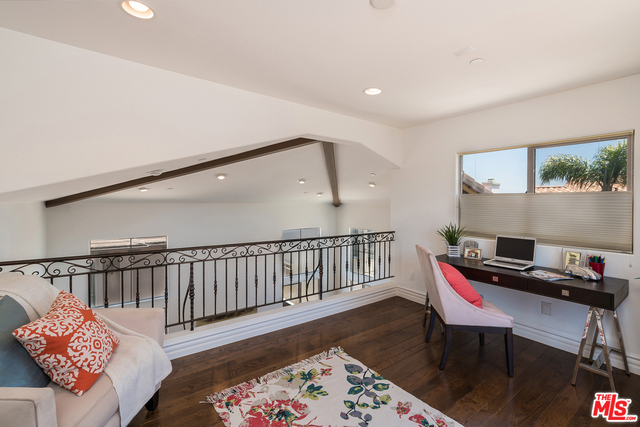 1908 CURTIS Avenue, Redondo Beach, California 90278, 4 Bedrooms Bedrooms, ,3 BathroomsBathrooms,Residential,Sold,CURTIS,17248288