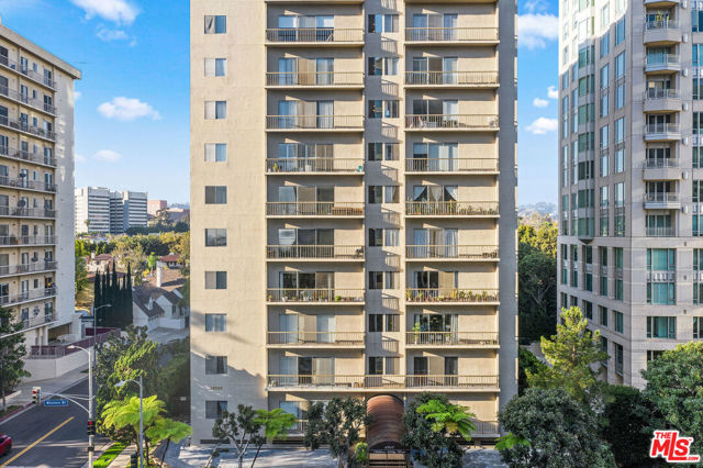 2 Bed Home for Sale in Los Angeles, California