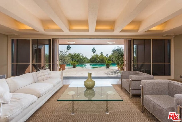 5 Bed Home for Sale in Los Angeles, California