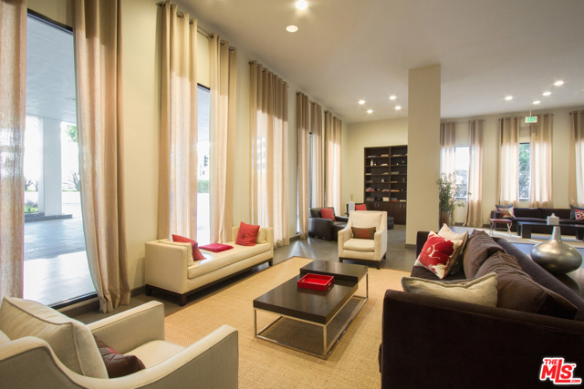 1 Bed Home for Sale in Los Angeles, California
