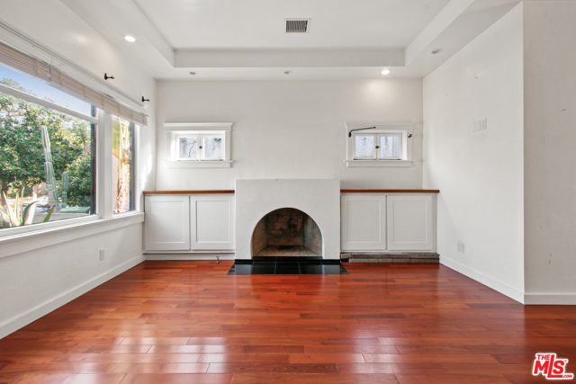 2 Bed Home for Sale in Venice, California