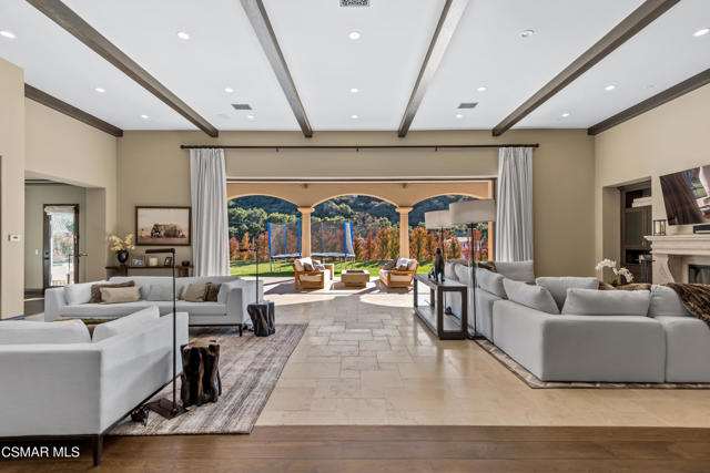 4 Bed Home for Sale in Thousand Oaks, California