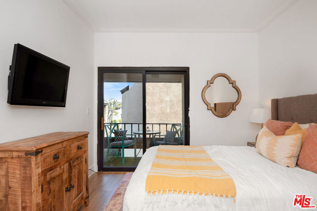 2 Bed Home for Sale in Playa del Rey, California
