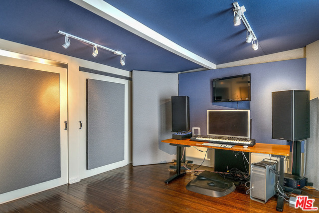 3 Bed Home for Sale in Venice, California