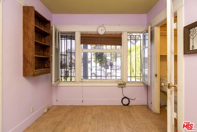  Income Home for Sale in Los Angeles, California