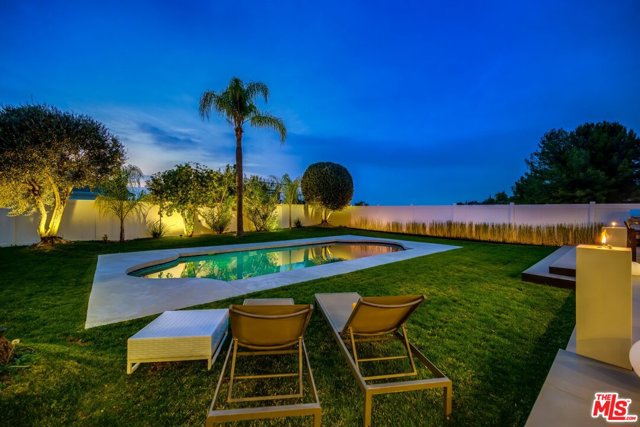 4 Bed Home for Sale in Encino, California