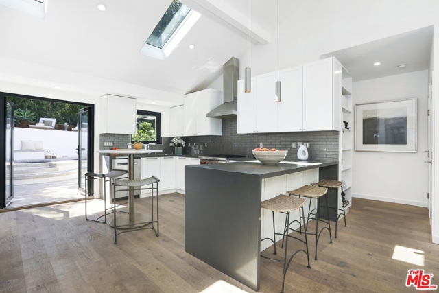 3 Bed Home for Sale in Los Angeles, California