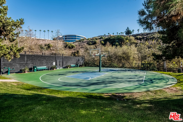 2 Bed Home for Sale in Playa Vista, California