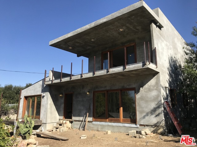 3 Bed Home for Sale in Studio City, California