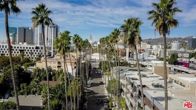2 Bed Home for Sale in Los Angeles, California
