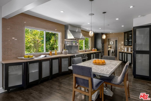 4 Bed Home for Sale in Los Angeles, California