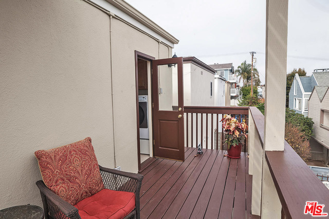 1740 HARPER Avenue, Redondo Beach, California 90278, 3 Bedrooms Bedrooms, ,2 BathroomsBathrooms,Residential,Sold,HARPER,17254968