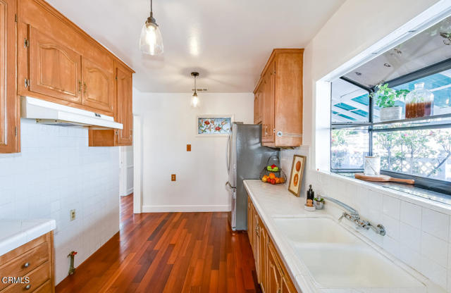 4 Bed Home for Sale in Los Angeles, California