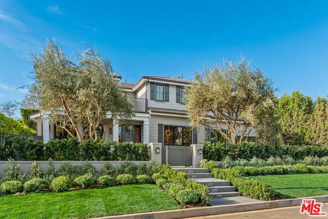 Photo of 1047 NAPOLI Drive, Pacific Palisades, CA 90272