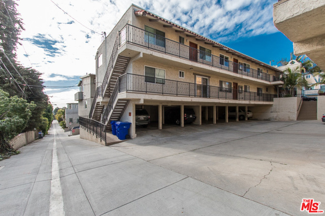 644 MANHATTAN BEACH BLVD, Manhattan Beach, California 90266, 2 Bedrooms Bedrooms, ,1 BathroomBathrooms,Residential,Sold,MANHATTAN BEACH BLVD,18313932