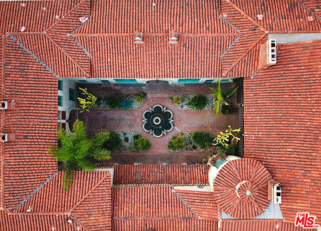 1 Bed Home for Sale in Los Angeles, California