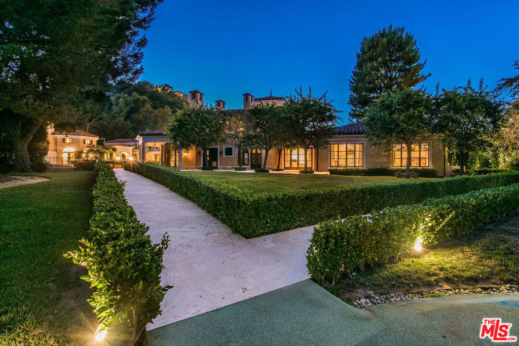 60 BEVERLY PARK CIRCLE, BEVERLY HILLS, CA 90210