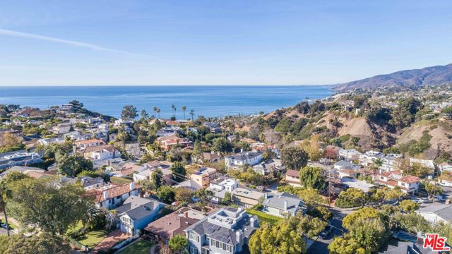 2 Bed Home for Sale in Pacific Palisades, California