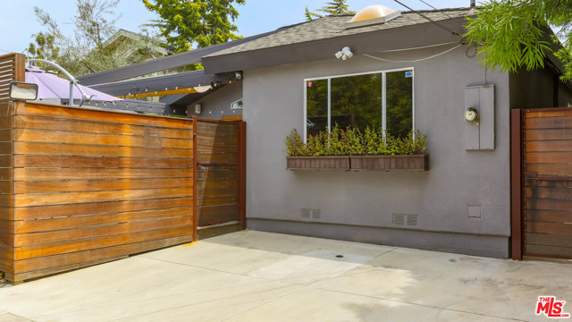 4 Bed Home for Sale in Venice, California