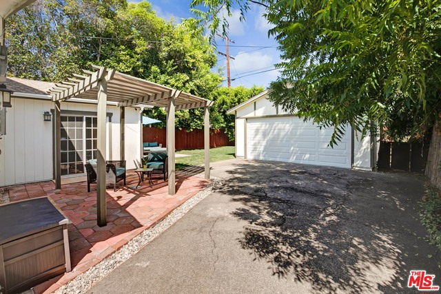 3 Bed Home for Sale in Sherman Oaks, California