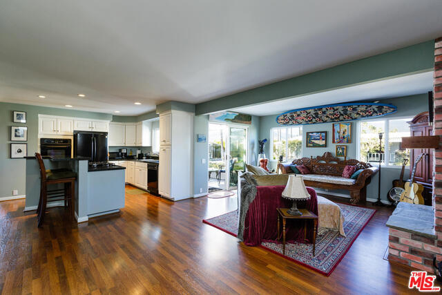 2 Bed Home for Sale in Malibu, California