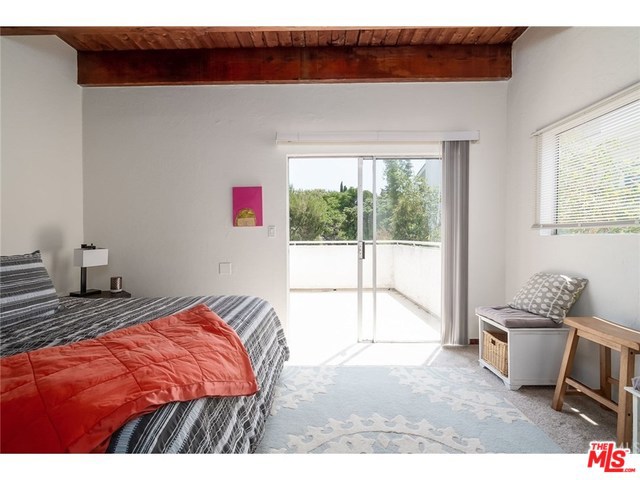 1326 OWOSSO Avenue, Hermosa Beach, California 90254, 4 Bedrooms Bedrooms, ,3 BathroomsBathrooms,Residential,Sold,OWOSSO,20558026