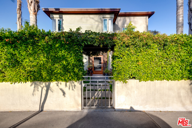 4 Bed Home for Sale in Venice, California
