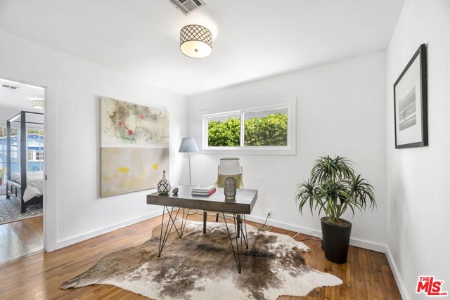 3 Bed Home for Sale in Venice, California