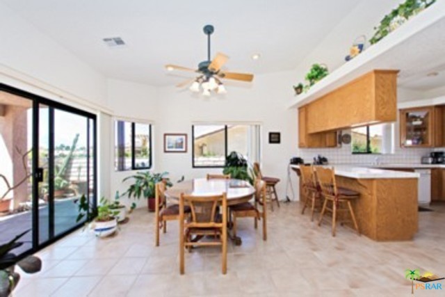 Dining area off kitchen