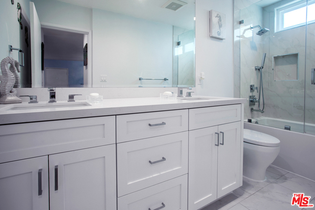 1 Bed Home for Sale in West Hollywood, California